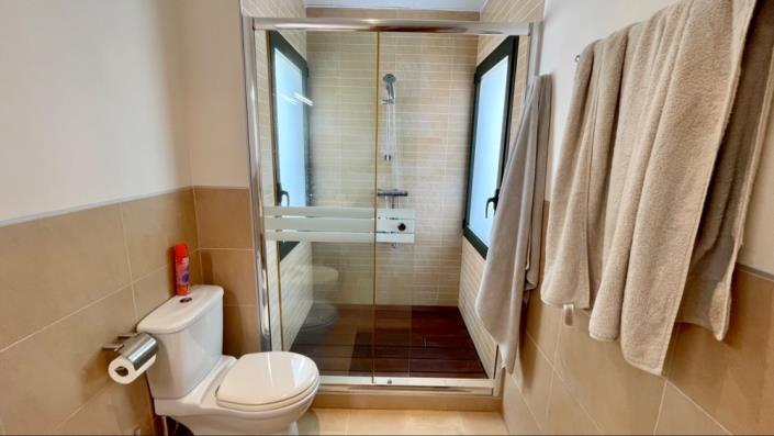 Image No.24-2 Bed Apartment for sale