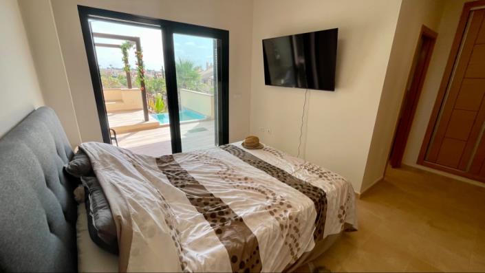 Image No.26-2 Bed Apartment for sale