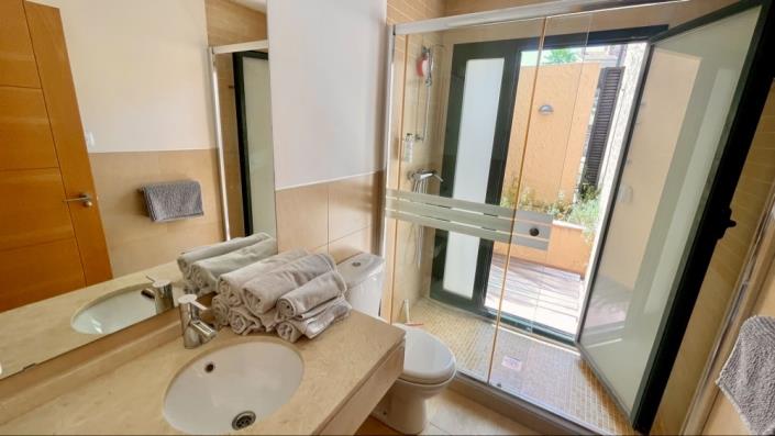 Image No.37-3 Bed Apartment for sale