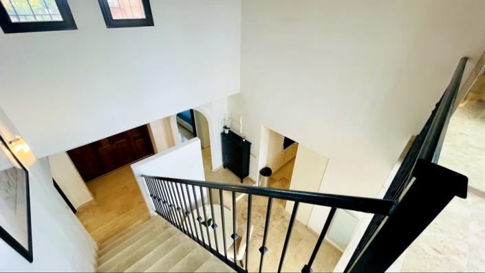 Image No.35-3 Bed Villa for sale