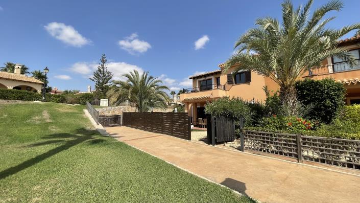 Image No.40-3 Bed Villa for sale