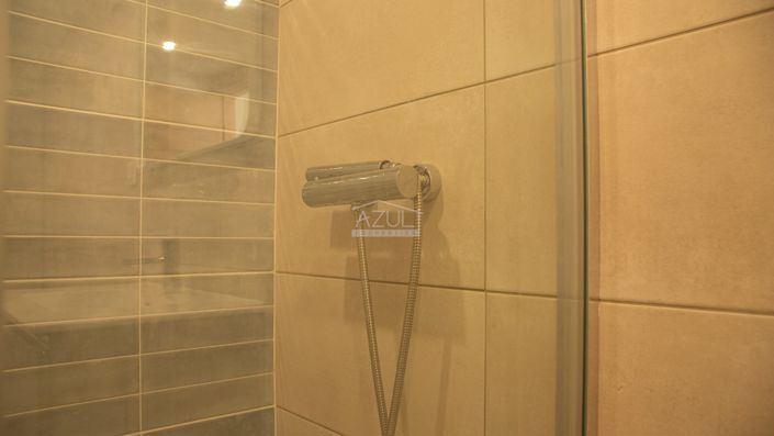 Image No.17-2 Bed Villa for sale