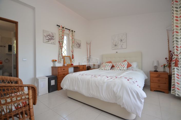 Image No.8-3 Bed Villa for sale