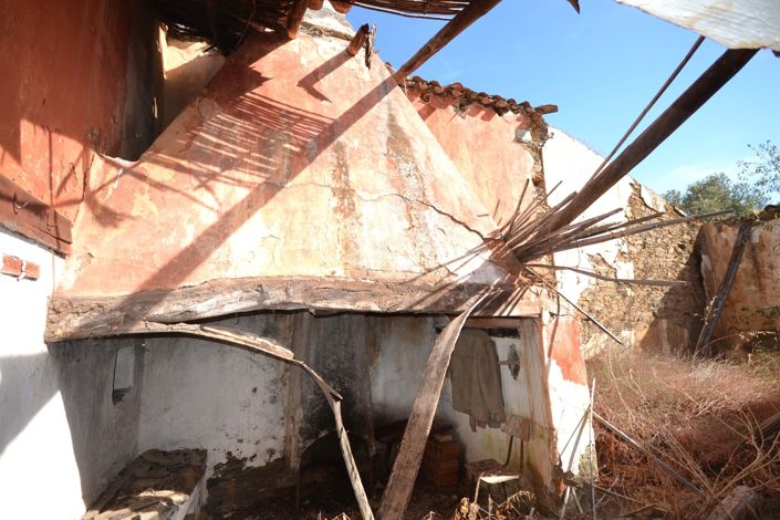 Image No.18-4 Bed Plot for sale