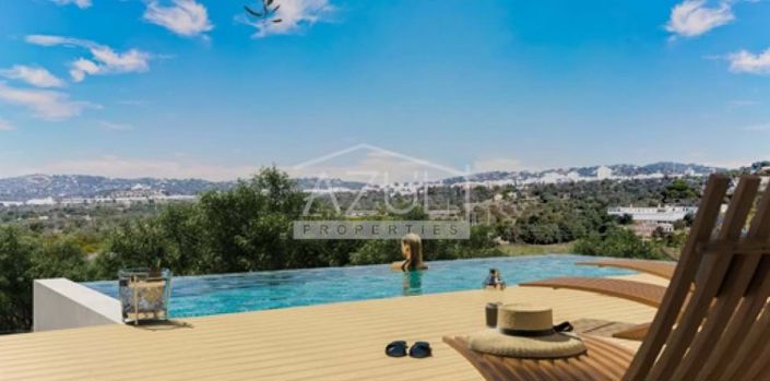 Image No.4-3 Bed Land for sale