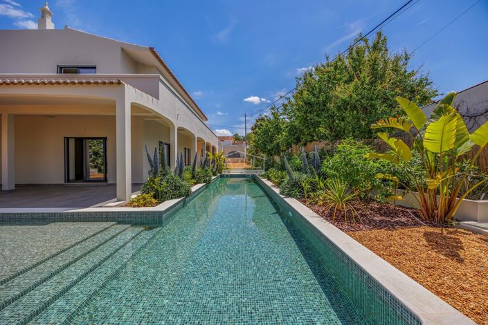 Image No.32-4 Bed Villa for sale