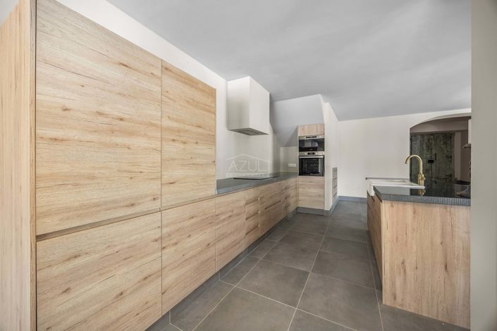 Image No.5-4 Bed Villa for sale