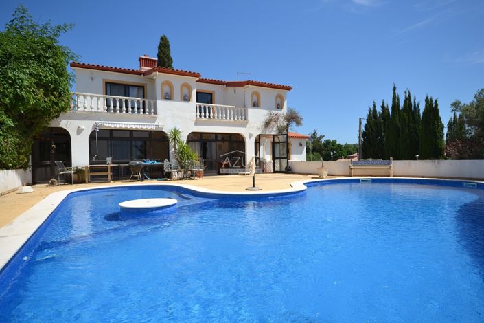 Image No.3-4 Bed Villa for sale