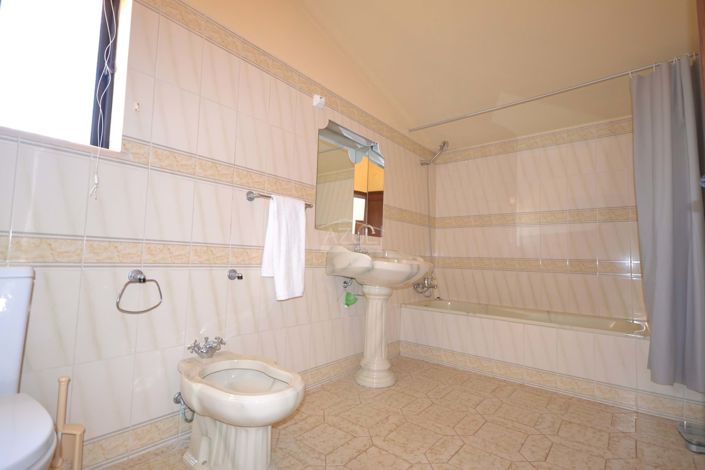 Image No.30-4 Bed Villa for sale