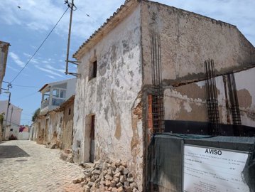 2425-349339-1254606e3c95c5e5ce938638595c7f664