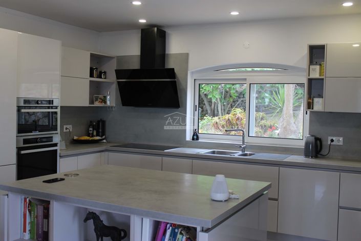 Image No.6-5 Bed Villa for sale