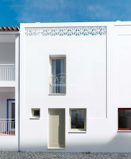 Image No.3-9 Bed Property for sale