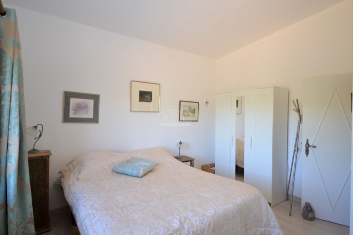 Image No.30-2 Bed Villa for sale