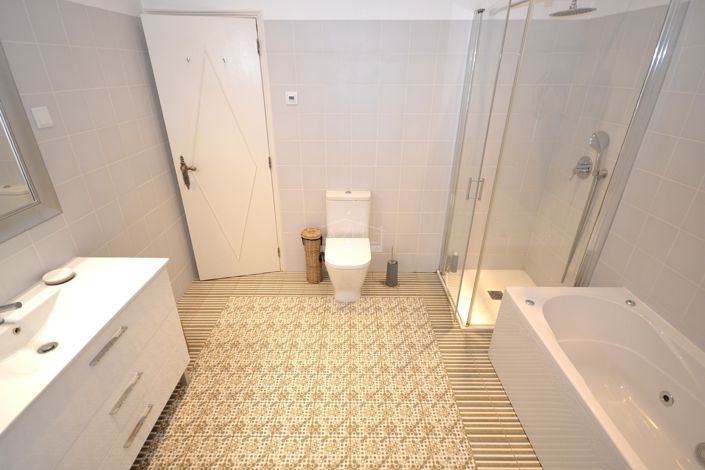 Image No.31-2 Bed Villa for sale