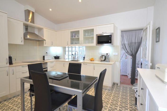 Image No.11-2 Bed Villa for sale