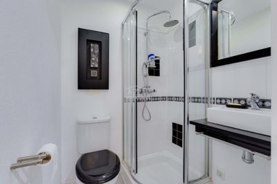 2425-358572-1254606e3c95c5e5ce938638595c7f664