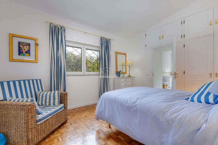 Image No.15-4 Bed Villa for sale