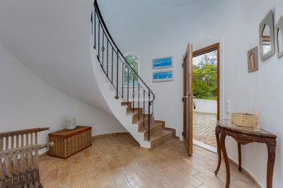 2425-358572-1254606e3c95c5e5ce938638595c7f664