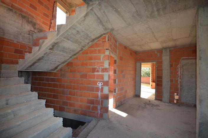 Image No.20-4 Bed Plot for sale