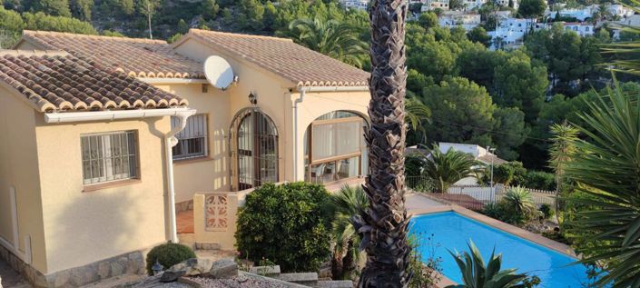 Image No.1-3 Bed Villa for sale