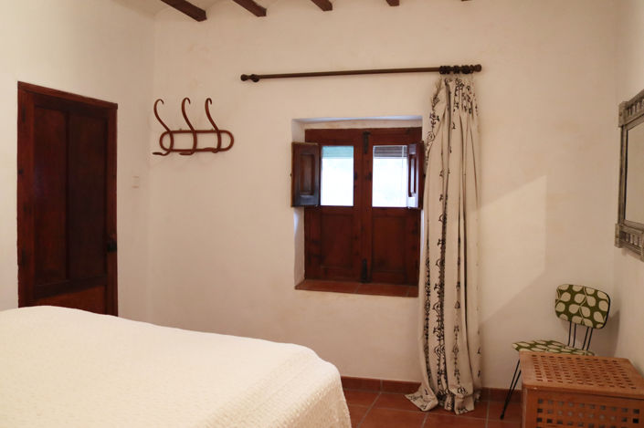 Image No.21-3 Bed Townhouse for sale