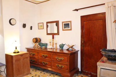 12063-town-house-for-sale-in-castell-de-caste