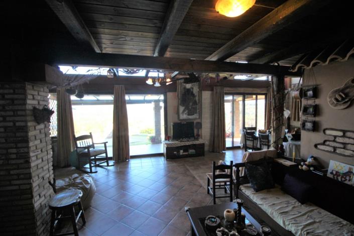 Image No.4-5 Bed Land for sale