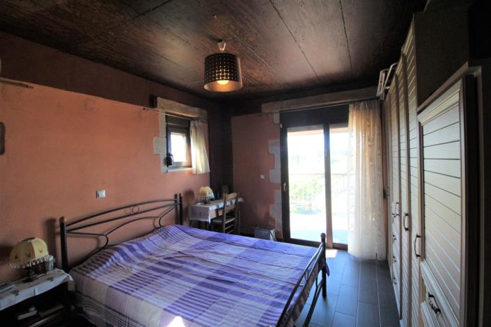 Image No.24-5 Bed Land for sale