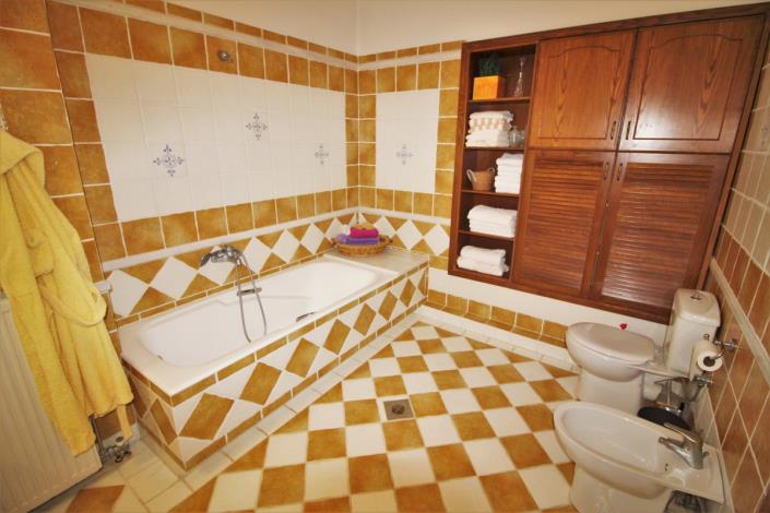 Image No.23-4 Bed Villa for sale