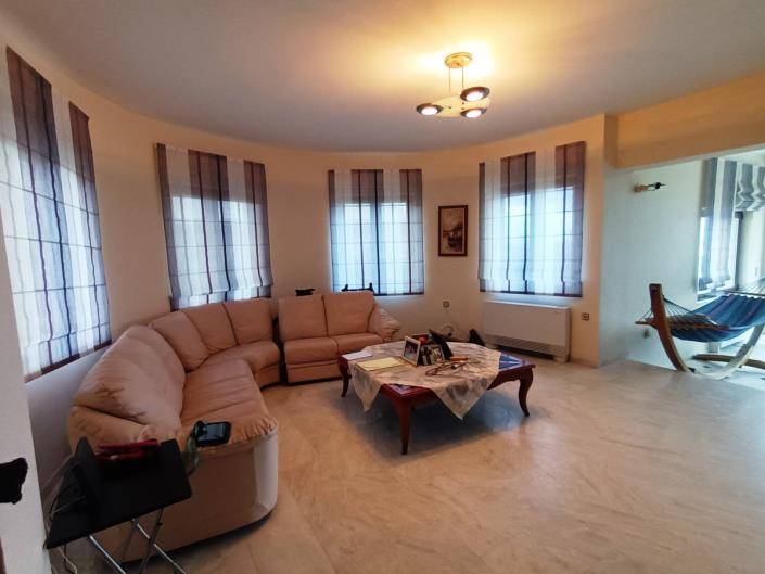 Image No.10-4 Bed Villa for sale