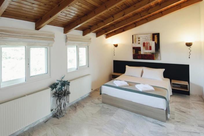 Image No.28-5 Bed Villa for sale