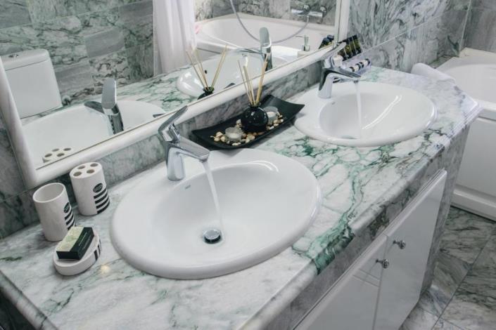 Image No.36-5 Bed Villa for sale