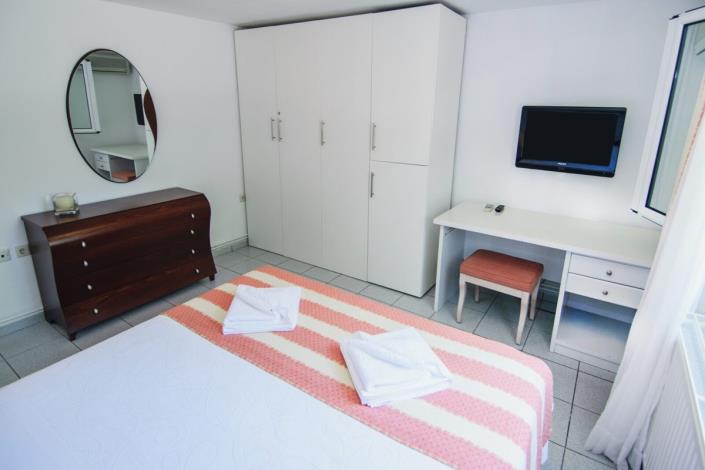 Image No.54-5 Bed Villa for sale