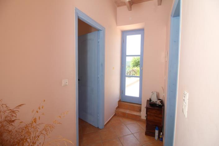 Image No.25-2 Bed House for sale