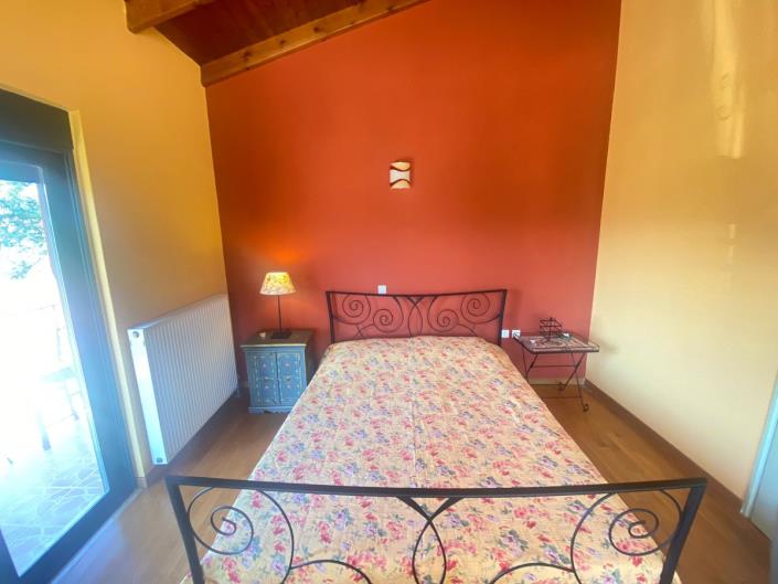 Image No.22-4 Bed House for sale