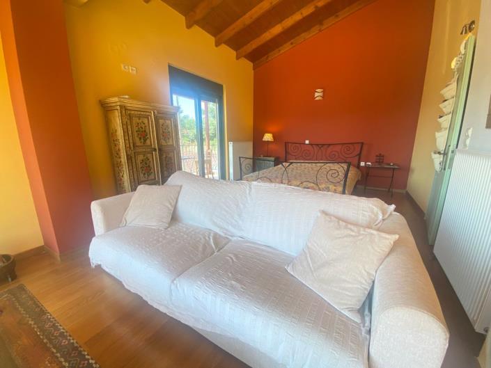 Image No.23-4 Bed House for sale