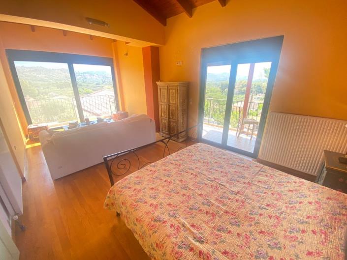 Image No.29-4 Bed House for sale