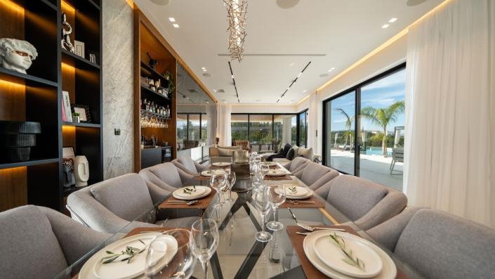 Image No.5-5 Bed Villa for sale