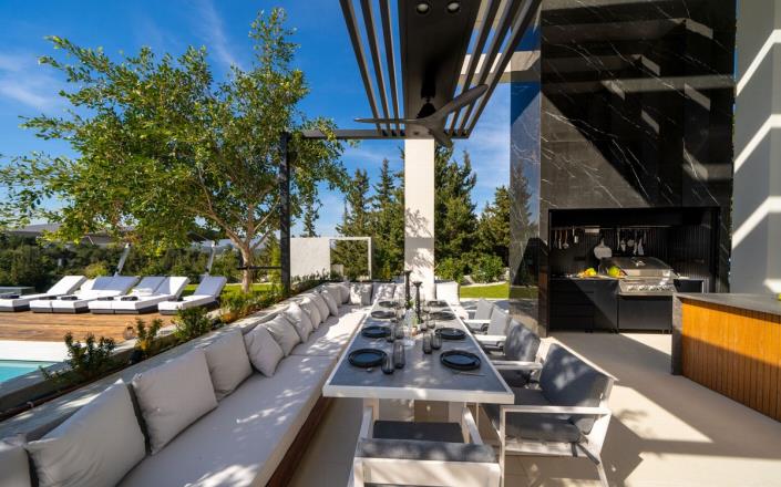 Image No.8-5 Bed Villa for sale