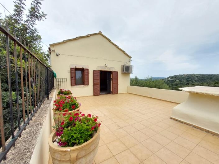 Image No.34-4 Bed Villa for sale