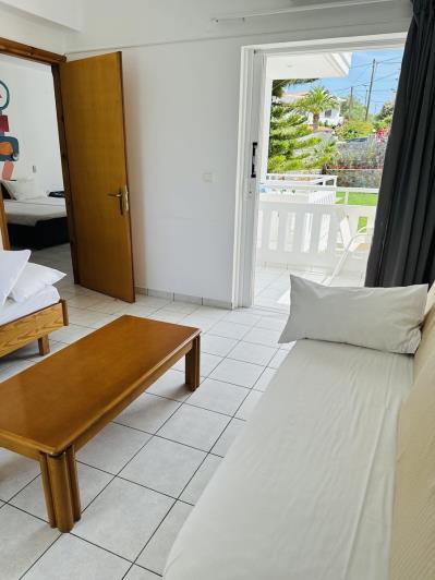 Image No.12-10 Bed Hotel for sale