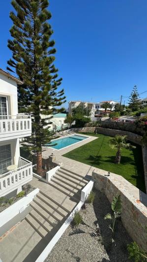 Image No.16-10 Bed Hotel for sale