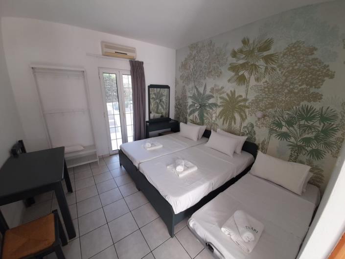 Image No.32-10 Bed Hotel for sale