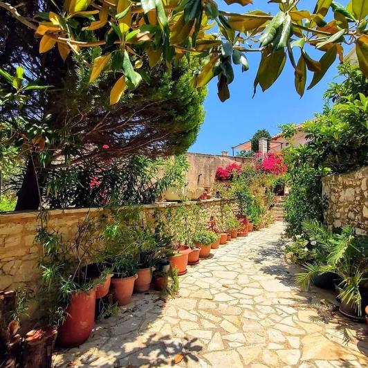 Image No.9-4 Bed Villa for sale