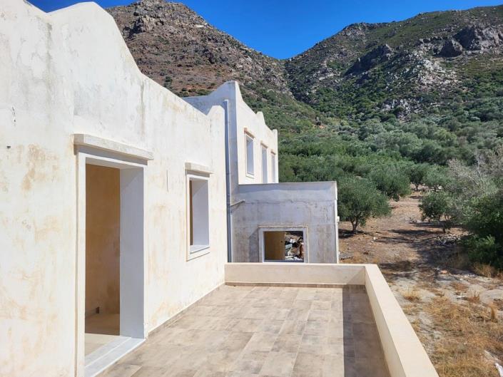 Image No.2-4 Bed House for sale