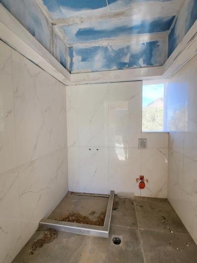 Image No.18-4 Bed House for sale