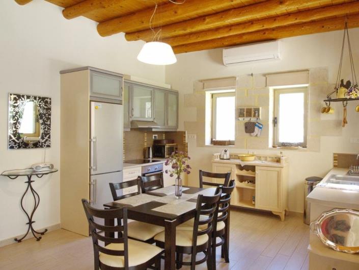 Image No.10-2 Bed Villa for sale