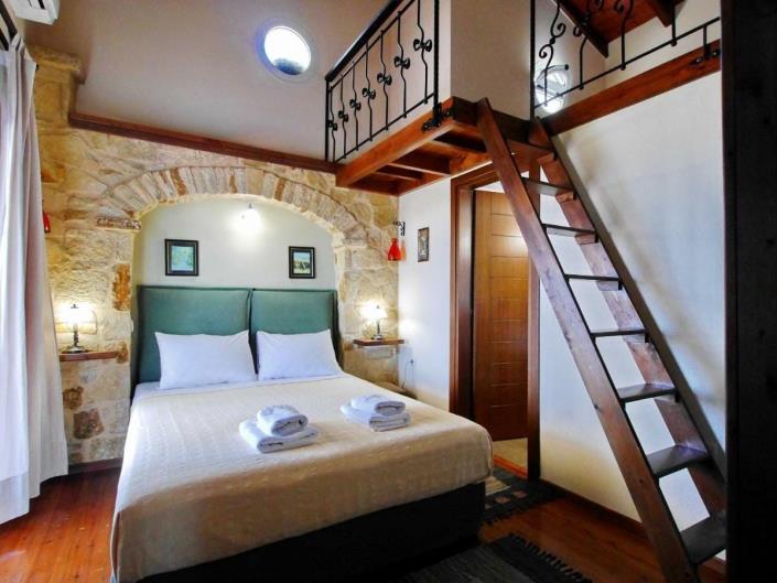 Image No.2-7 Bed Villa for sale