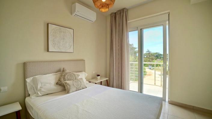 Image No.7-2 Bed House for sale