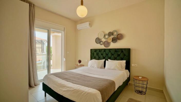 Image No.20-2 Bed House for sale